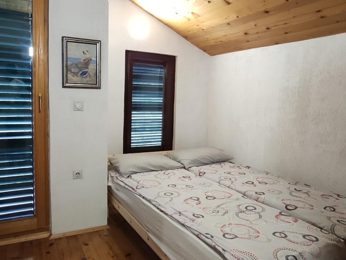 Jovanov Residence - Remote & Accessible Dolna Matka المظهر الخارجي الصورة